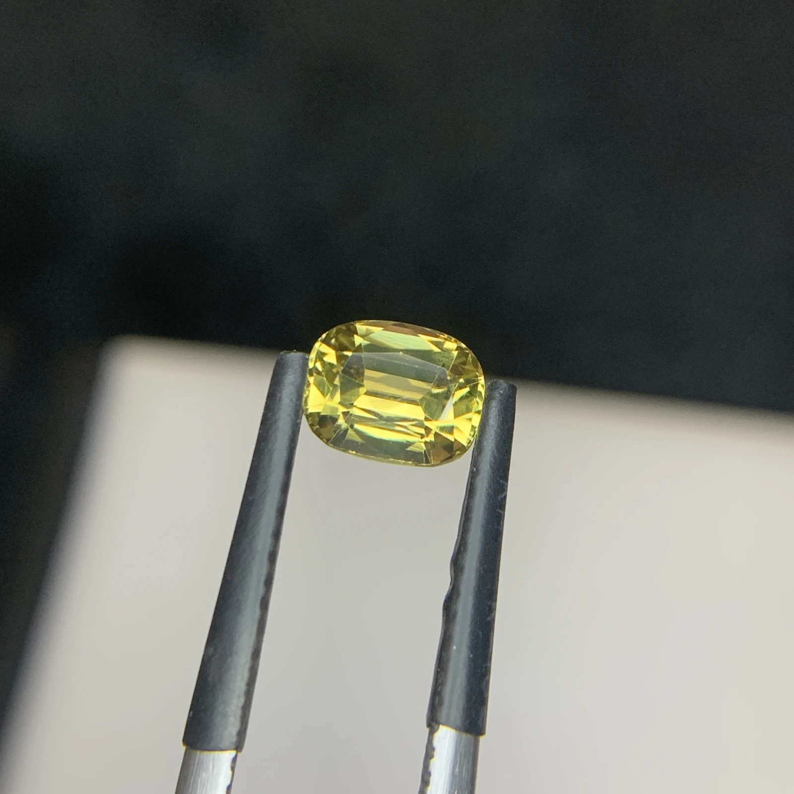 1.35 ct Natural Brownish Yellow Chrysoberyl Cushion Shape Loose Gemstone from Sri Lanka — view 1